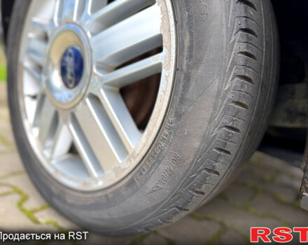 Серый Форд Фокус, объемом двигателя 1.6 л и пробегом 179 тыс. км за 3700 $, фото 6 на Automoto.ua