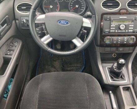 Сірий Форд Фокус, об'ємом двигуна 1.8 л та пробігом 246 тис. км за 4600 $, фото 4 на Automoto.ua