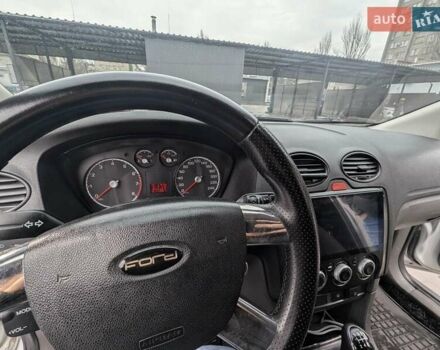 Серый Форд Фокус, объемом двигателя 1.6 л и пробегом 277 тыс. км за 5200 $, фото 20 на Automoto.ua