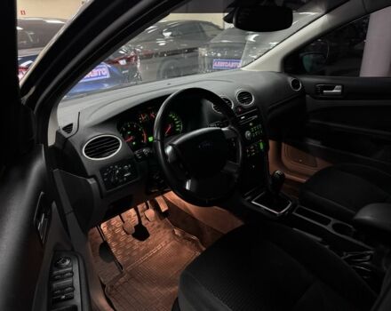 Сірий Форд Фокус, об'ємом двигуна 1.6 л та пробігом 158 тис. км за 5700 $, фото 10 на Automoto.ua