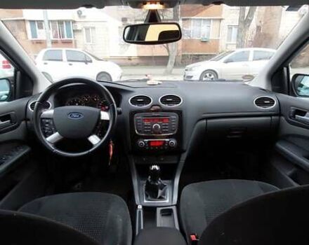 Серый Форд Фокус, объемом двигателя 1.6 л и пробегом 190 тыс. км за 4200 $, фото 13 на Automoto.ua