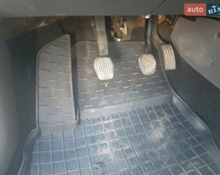 Сірий Форд Фокус, об'ємом двигуна 1.6 л та пробігом 217 тис. км за 4800 $, фото 11 на Automoto.ua