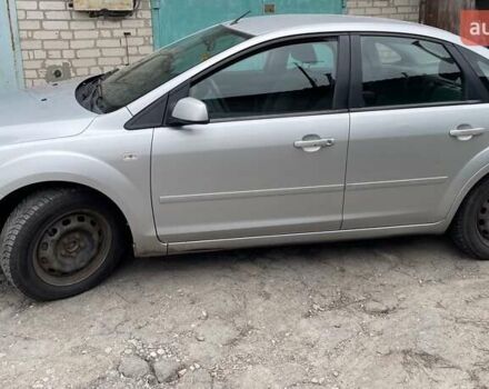 Серый Форд Фокус, объемом двигателя 1.6 л и пробегом 237 тыс. км за 5200 $, фото 3 на Automoto.ua