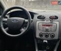 Серый Форд Фокус, объемом двигателя 1.6 л и пробегом 200 тыс. км за 2200 $, фото 16 на Automoto.ua
