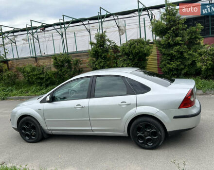 Серый Форд Фокус, объемом двигателя 1.6 л и пробегом 382 тыс. км за 3800 $, фото 2 на Automoto.ua