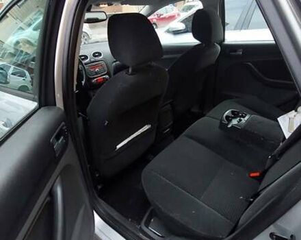 Серый Форд Фокус, объемом двигателя 1.6 л и пробегом 190 тыс. км за 4200 $, фото 9 на Automoto.ua