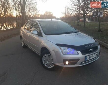Сірий Форд Фокус, об'ємом двигуна 1.6 л та пробігом 217 тис. км за 4800 $, фото 1 на Automoto.ua