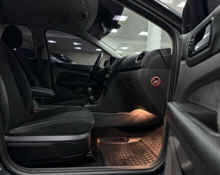 Сірий Форд Фокус, об'ємом двигуна 1.6 л та пробігом 158 тис. км за 5700 $, фото 8 на Automoto.ua