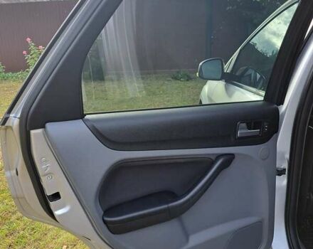 Серый Форд Фокус, объемом двигателя 1.6 л и пробегом 169 тыс. км за 5600 $, фото 9 на Automoto.ua