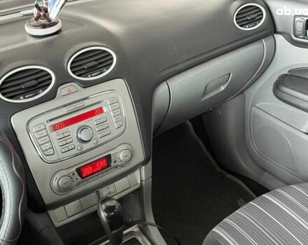 Серый Форд Фокус, объемом двигателя 1.6 л и пробегом 249 тыс. км за 5990 $, фото 17 на Automoto.ua