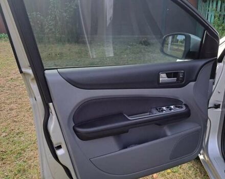 Серый Форд Фокус, объемом двигателя 1.6 л и пробегом 169 тыс. км за 5600 $, фото 7 на Automoto.ua