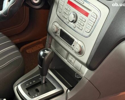 Серый Форд Фокус, объемом двигателя 1.6 л и пробегом 249 тыс. км за 5990 $, фото 15 на Automoto.ua