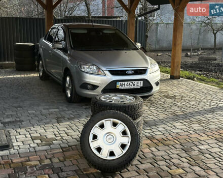 Серый Форд Фокус, объемом двигателя 1.6 л и пробегом 175 тыс. км за 5900 $, фото 1 на Automoto.ua