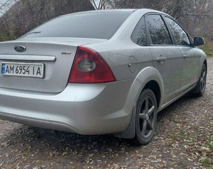 Серый Форд Фокус, объемом двигателя 1.6 л и пробегом 220 тыс. км за 3900 $, фото 5 на Automoto.ua