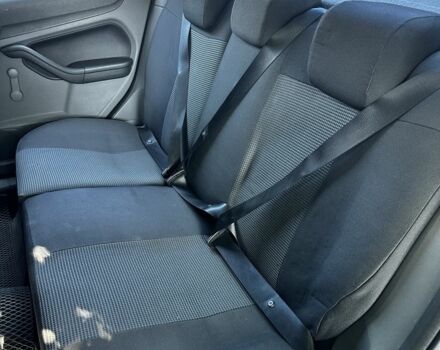 Серый Форд Фокус, объемом двигателя 1.6 л и пробегом 193 тыс. км за 4799 $, фото 7 на Automoto.ua