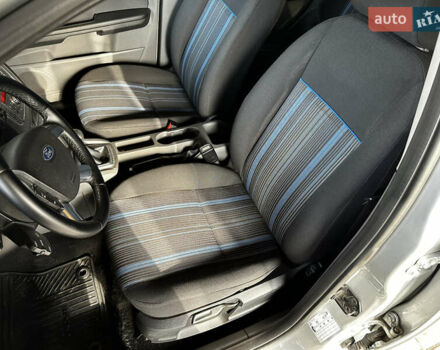 Серый Форд Фокус, объемом двигателя 1.6 л и пробегом 175 тыс. км за 5900 $, фото 31 на Automoto.ua