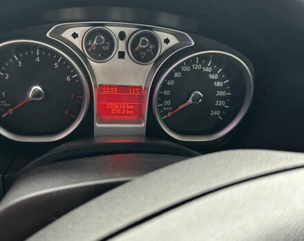 Форд Фокус 2008 в Черновцах на Automoto.ua Серый Форд Фокус, объемом двигателя 1.6 л и пробегом 234 тыс. км за 5200 $, фото 5 на Automoto.ua