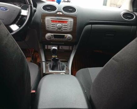 Серый Форд Фокус, объемом двигателя 1.6 л и пробегом 239 тыс. км за 5250 $, фото 8 на Automoto.ua