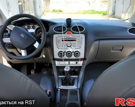 Серый Форд Фокус, объемом двигателя 1.6 л и пробегом 253 тыс. км за 5200 $, фото 10 на Automoto.ua