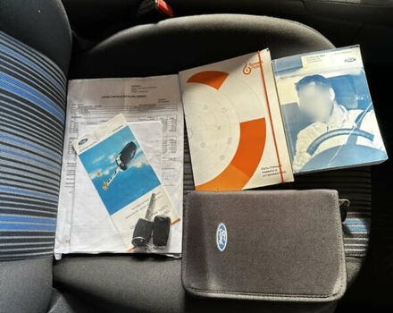 Серый Форд Фокус, объемом двигателя 1.6 л и пробегом 175 тыс. км за 5900 $, фото 53 на Automoto.ua