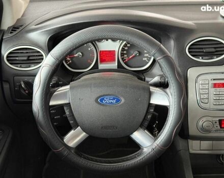 Серый Форд Фокус, объемом двигателя 1.6 л и пробегом 249 тыс. км за 5990 $, фото 16 на Automoto.ua