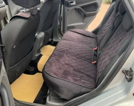 Серый Форд Фокус, объемом двигателя 1.6 л и пробегом 282 тыс. км за 5000 $, фото 11 на Automoto.ua