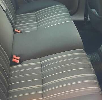 Серый Форд Фокус, объемом двигателя 1.6 л и пробегом 159 тыс. км за 5200 $, фото 8 на Automoto.ua