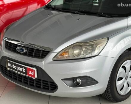 Серый Форд Фокус, объемом двигателя 1.6 л и пробегом 249 тыс. км за 5990 $, фото 3 на Automoto.ua
