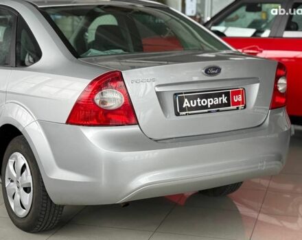 Серый Форд Фокус, объемом двигателя 1.6 л и пробегом 249 тыс. км за 5990 $, фото 7 на Automoto.ua