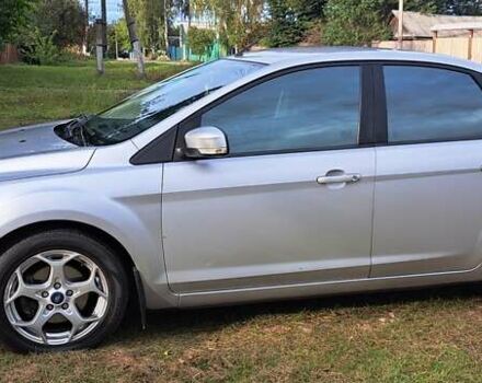 Серый Форд Фокус, объемом двигателя 1.6 л и пробегом 169 тыс. км за 5600 $, фото 2 на Automoto.ua