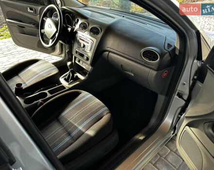 Серый Форд Фокус, объемом двигателя 1.6 л и пробегом 175 тыс. км за 5900 $, фото 49 на Automoto.ua