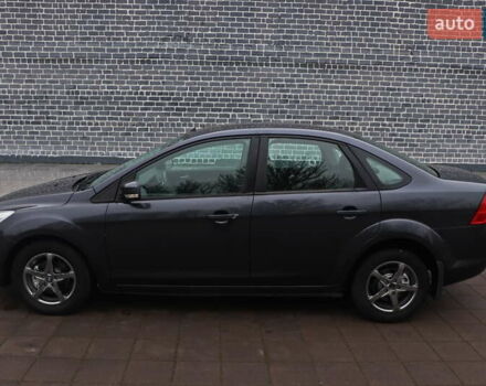 Сірий Форд Фокус, об'ємом двигуна 1.6 л та пробігом 130 тис. км за 5888 $, фото 6 на Automoto.ua