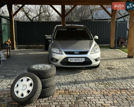 Серый Форд Фокус, объемом двигателя 1.6 л и пробегом 175 тыс. км за 5900 $, фото 2 на Automoto.ua