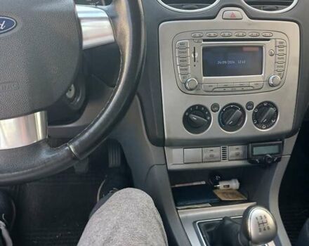 Сірий Форд Фокус, об'ємом двигуна 1.6 л та пробігом 289 тис. км за 5300 $, фото 2 на Automoto.ua