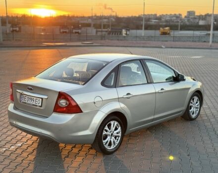 Серый Форд Фокус, объемом двигателя 1.6 л и пробегом 180 тыс. км за 5100 $, фото 1 на Automoto.ua