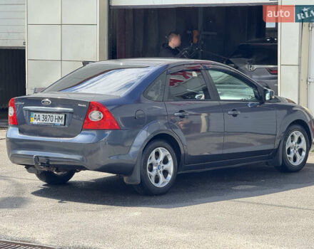 Серый Форд Фокус, объемом двигателя 2 л и пробегом 157 тыс. км за 7400 $, фото 4 на Automoto.ua