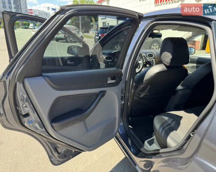 Серый Форд Фокус, объемом двигателя 2 л и пробегом 157 тыс. км за 7400 $, фото 5 на Automoto.ua