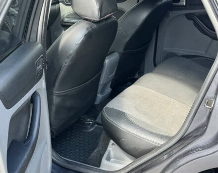 Серый Форд Фокус, объемом двигателя 2 л и пробегом 157 тыс. км за 7400 $, фото 3 на Automoto.ua