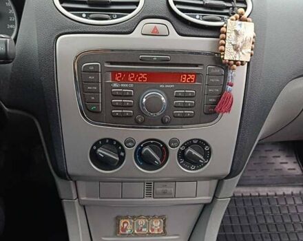Сірий Форд Фокус, об'ємом двигуна 0 л та пробігом 204 тис. км за 5700 $, фото 2 на Automoto.ua