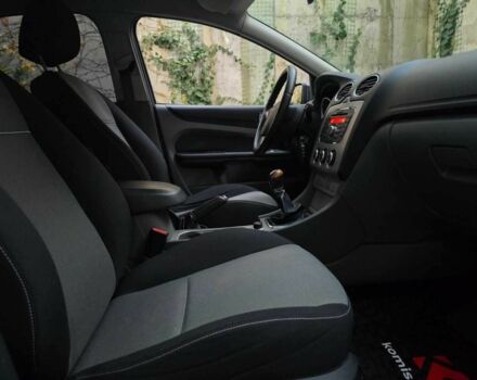 Серый Форд Фокус, объемом двигателя 0 л и пробегом 136 тыс. км за 5999 $, фото 18 на Automoto.ua