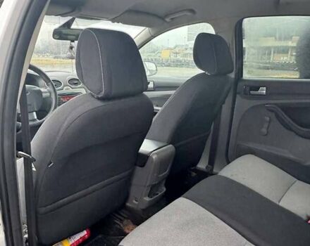 Серый Форд Фокус, объемом двигателя 1.6 л и пробегом 328 тыс. км за 4200 $, фото 16 на Automoto.ua