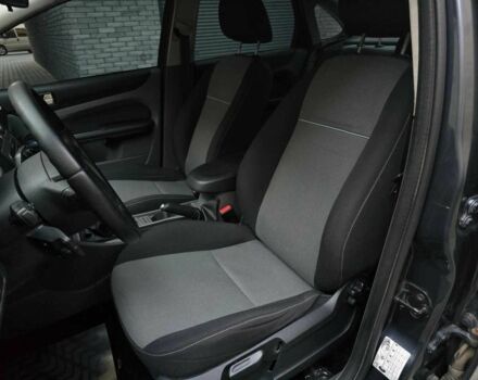 Серый Форд Фокус, объемом двигателя 0 л и пробегом 136 тыс. км за 5999 $, фото 9 на Automoto.ua