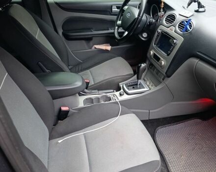 Сірий Форд Фокус, об'ємом двигуна 2 л та пробігом 160 тис. км за 7000 $, фото 4 на Automoto.ua