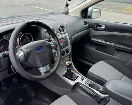 Серый Форд Фокус, объемом двигателя 1.6 л и пробегом 328 тыс. км за 4200 $, фото 12 на Automoto.ua