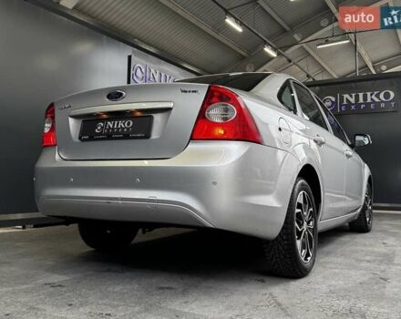 Серый Форд Фокус, объемом двигателя 1.6 л и пробегом 174 тыс. км за 6000 $, фото 15 на Automoto.ua