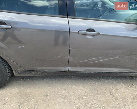 Серый Форд Фокус, объемом двигателя 2 л и пробегом 209 тыс. км за 6250 $, фото 9 на Automoto.ua