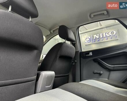 Серый Форд Фокус, объемом двигателя 1.6 л и пробегом 174 тыс. км за 6000 $, фото 37 на Automoto.ua