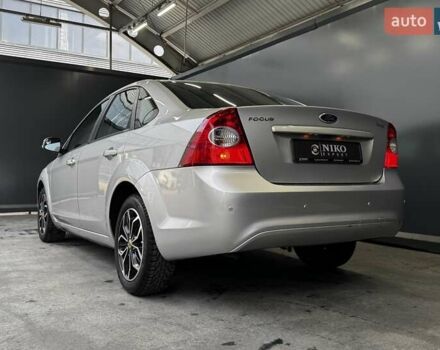 Серый Форд Фокус, объемом двигателя 1.6 л и пробегом 174 тыс. км за 6000 $, фото 12 на Automoto.ua