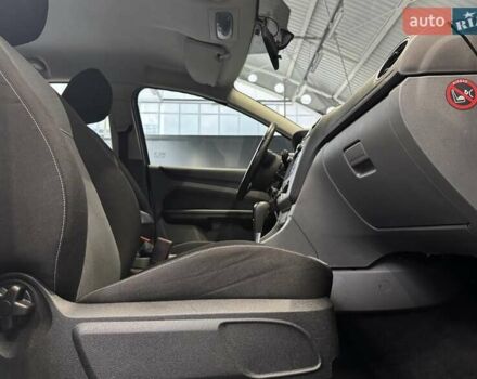 Серый Форд Фокус, объемом двигателя 1.6 л и пробегом 174 тыс. км за 6000 $, фото 36 на Automoto.ua