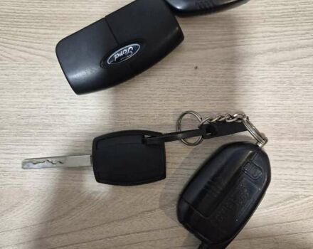 Серый Форд Фокус, объемом двигателя 1.6 л и пробегом 300 тыс. км за 6300 $, фото 18 на Automoto.ua